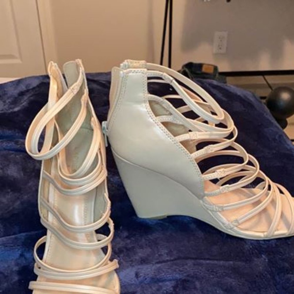 Nude Express Wedges